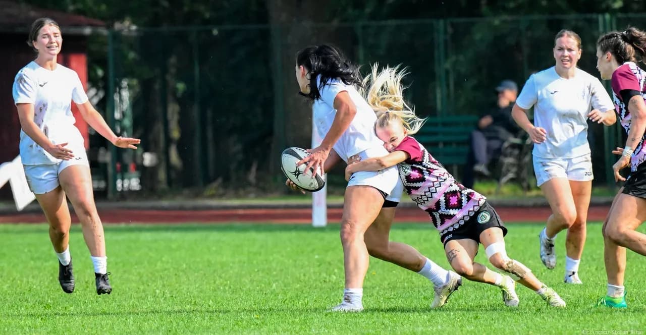 Placaj pe margine, cu purtătoarea de balon oprită din cursă