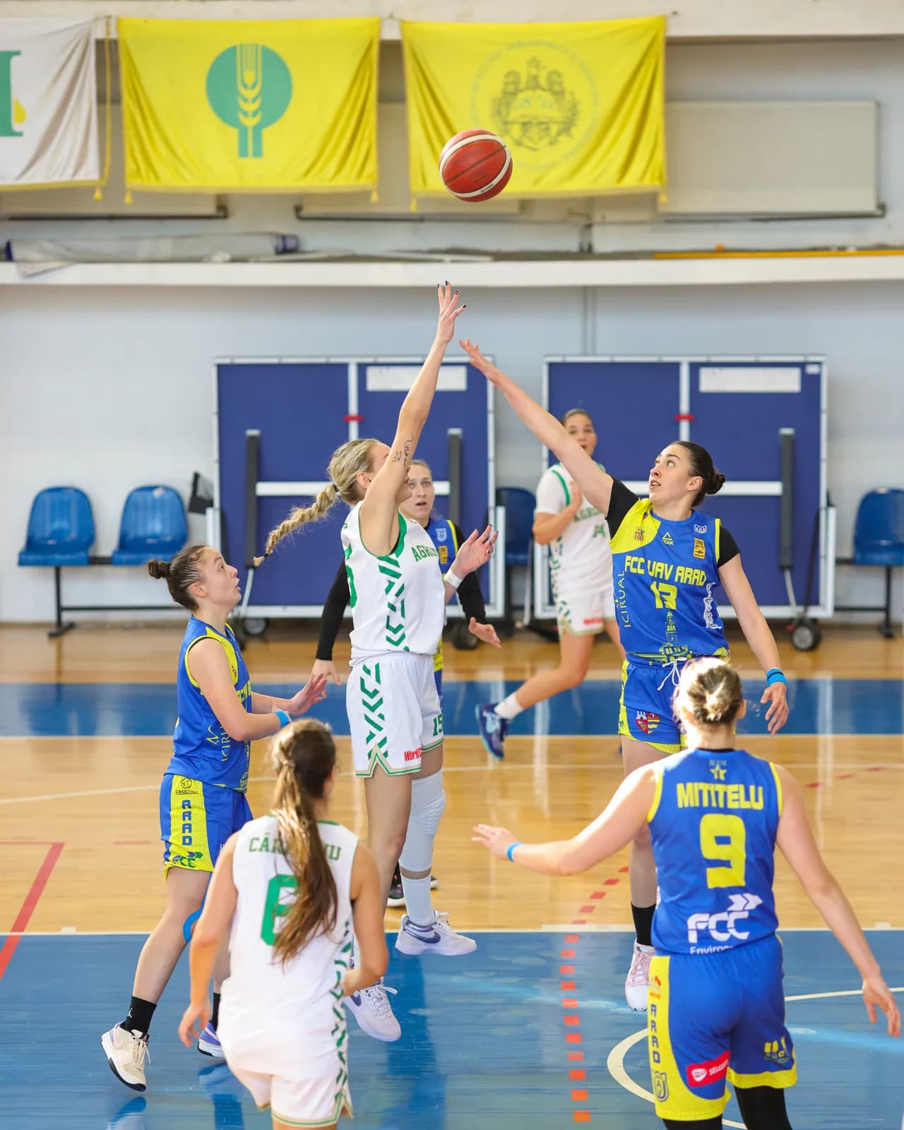Duel la recuperare între jucătoarele Agronomiei și cele ale echipei adverse